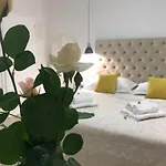 Park Apartment *
