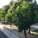 Park Apartment *